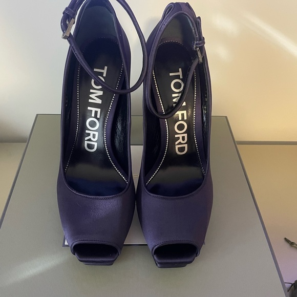 Authentic Tom Ford Heels - Picture 2 of 3